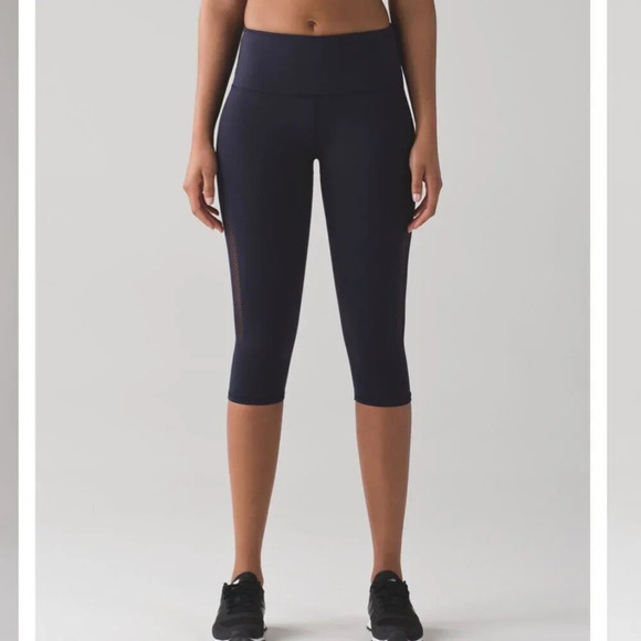 LULULEMON Reveal  Crop (15") Midnight Navy Size S - Picture 2 of 14